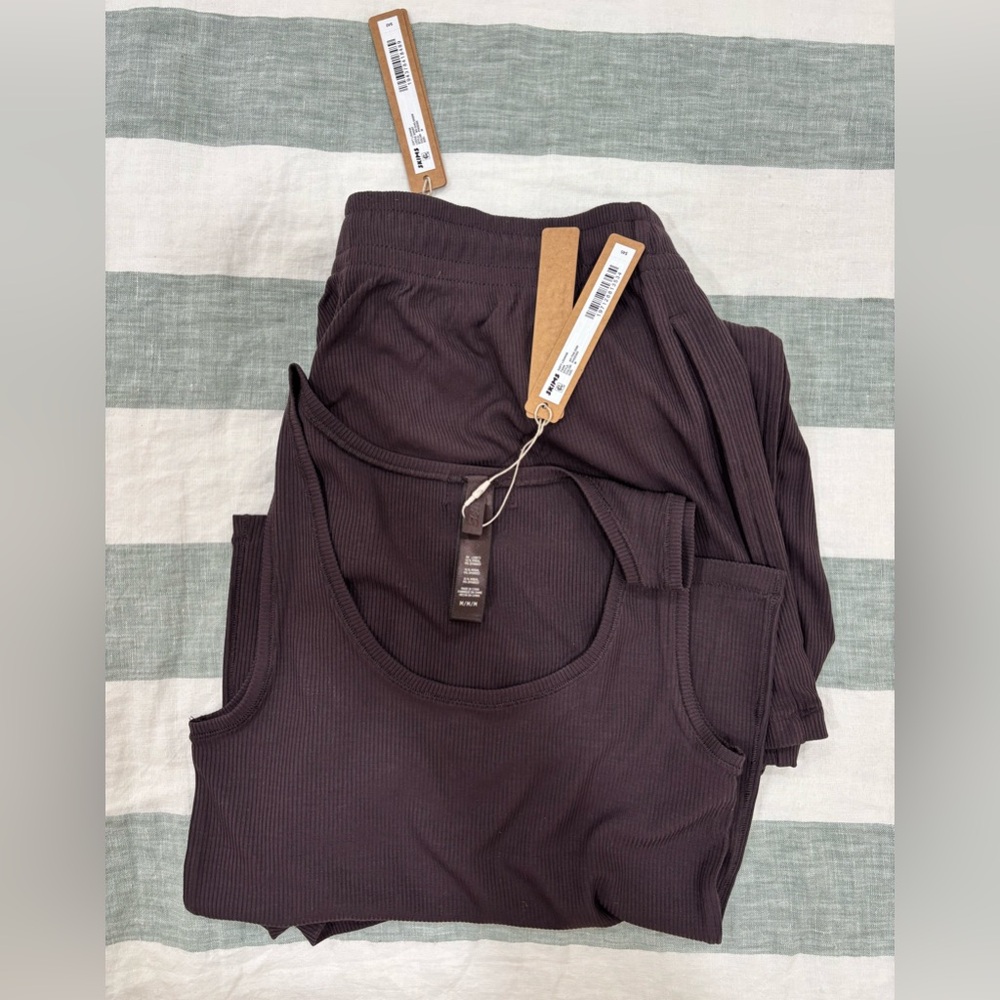 SKIMS Soft Lounge set, size M, in Phoenix